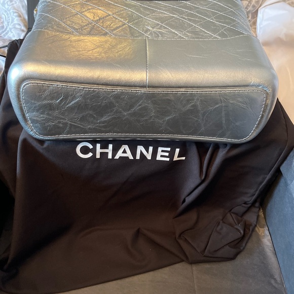 Brand new with Box and tags Chanel Handbag never worn. Gabrielle Chanel medium - Picture 6 of 11